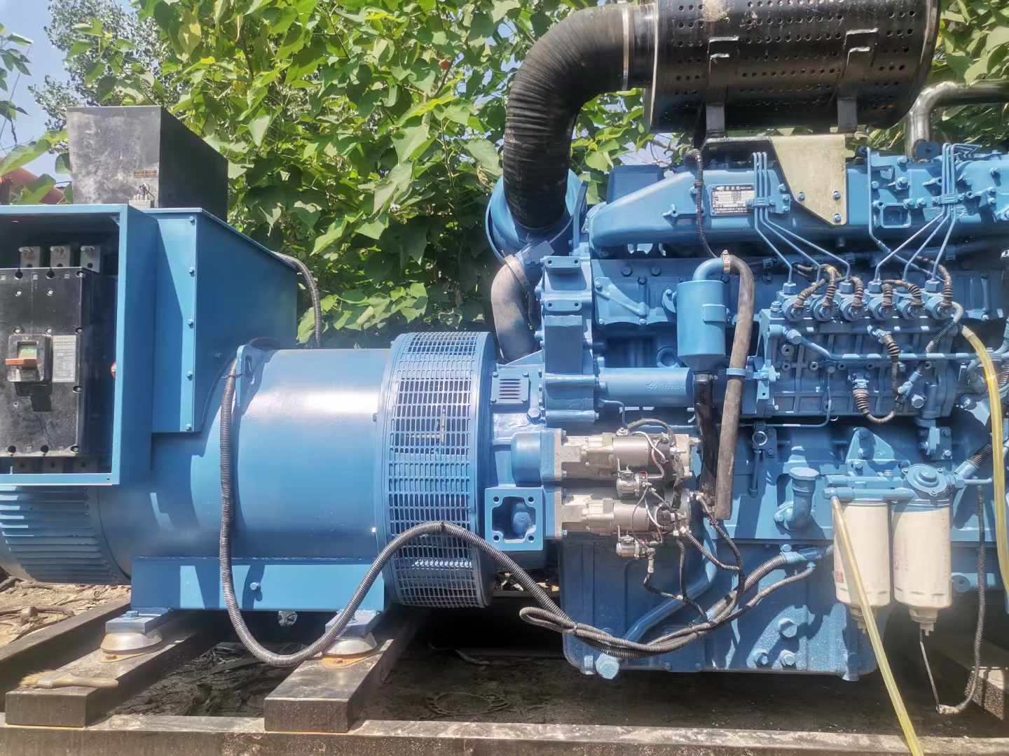 通江详细说明降低 800kW 柴油发电机输出电流波动的方法